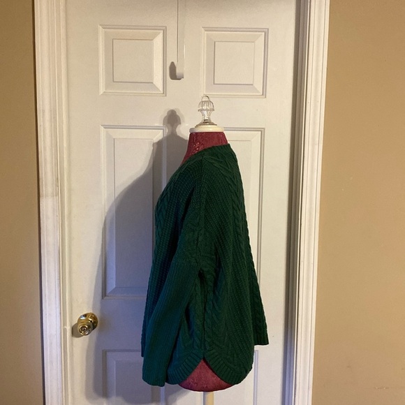 Natural Reflections M Green Sweater Beautiful Designs - Picture 8 of 9